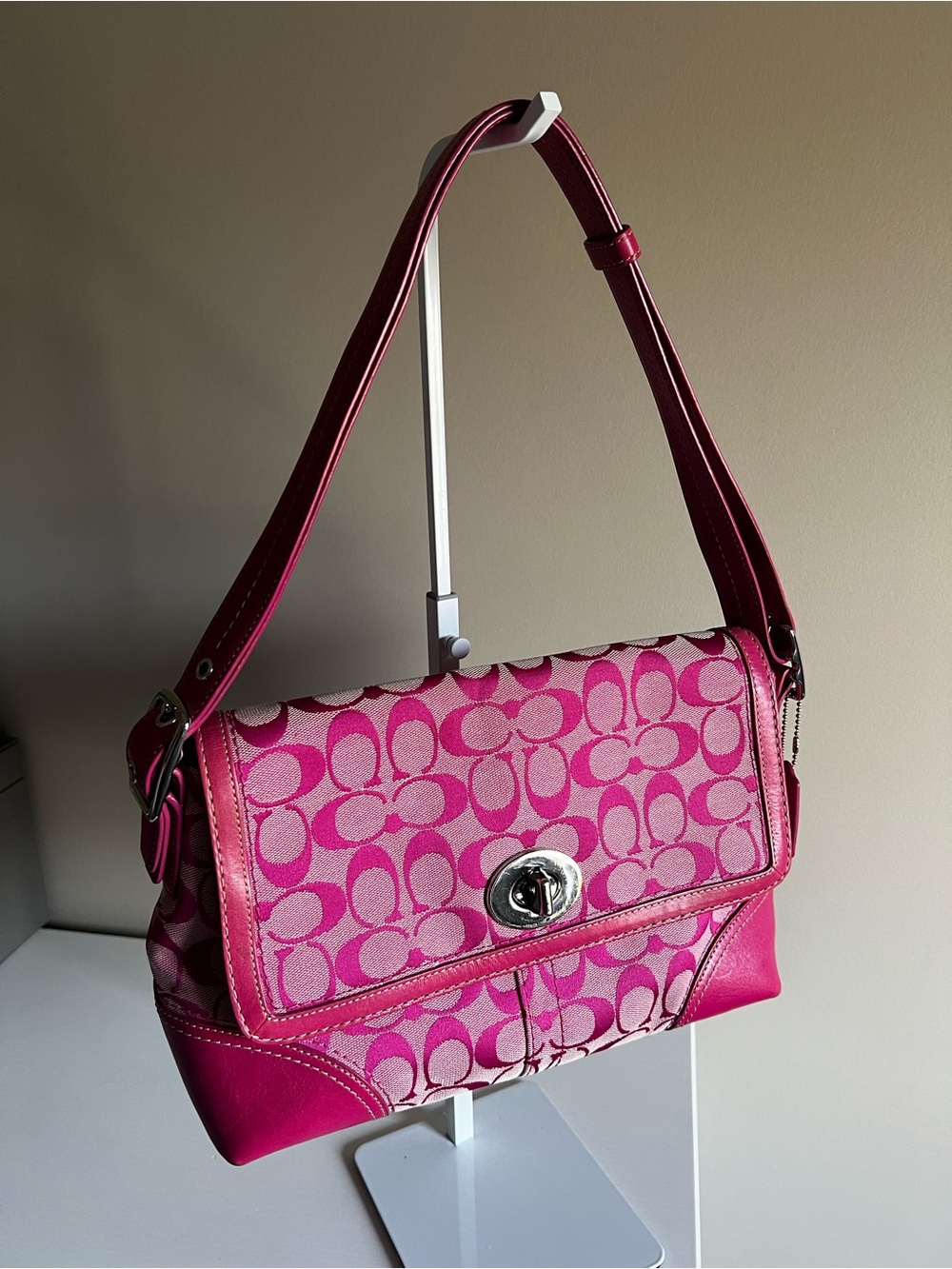 Vintage Y2K Vintage Coach Hampton Signature Turn Lock 2009